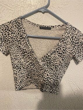 Brandy Melville Black & Cream Leopard Wrap V-Neck Crop Top